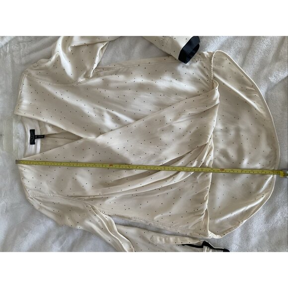 Rag & Bone Off White Silk Neutral Long Sleeve Classic Quiet Luxury Blouse Top M - Picture 9 of 10